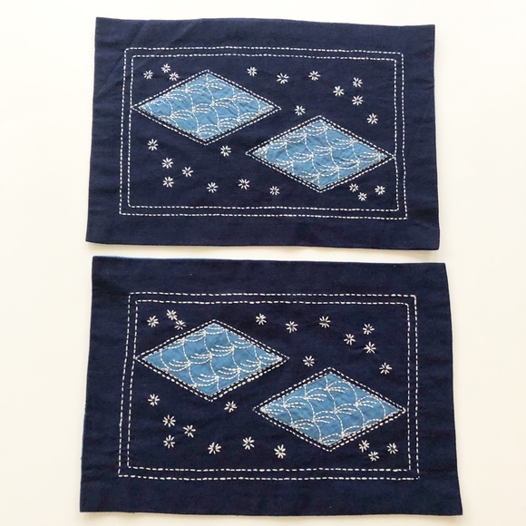 Set 2 Handmade Embroidered Placemats Geometric Diamond Shapes Blue White Navy - Picture 1 of 7
